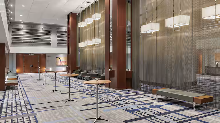 torhi-convention-foyer-1 torhi-convention-foyer-1